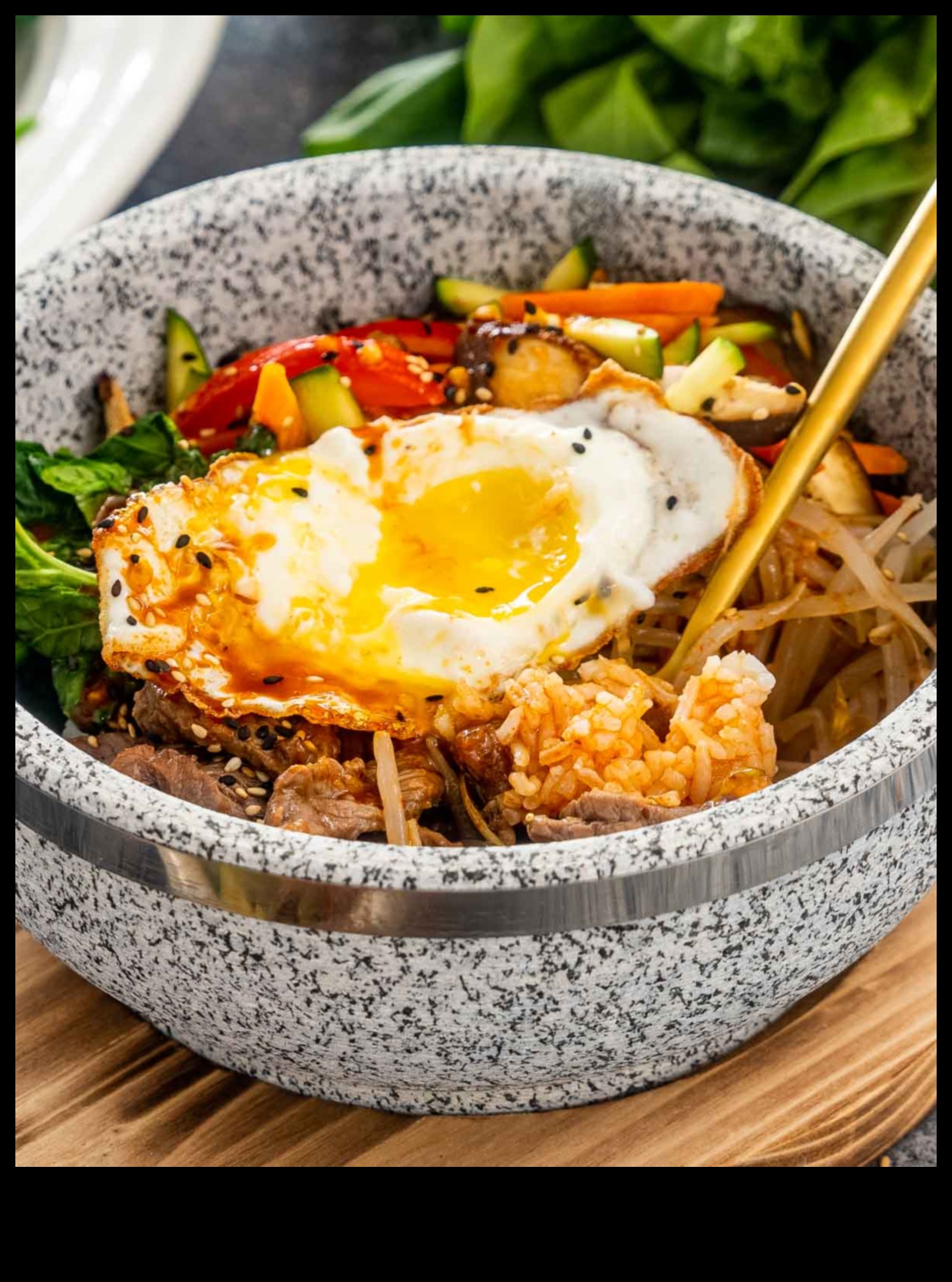 Bibimbap Bonanza: Kore Pirinç Kasesi Ustası